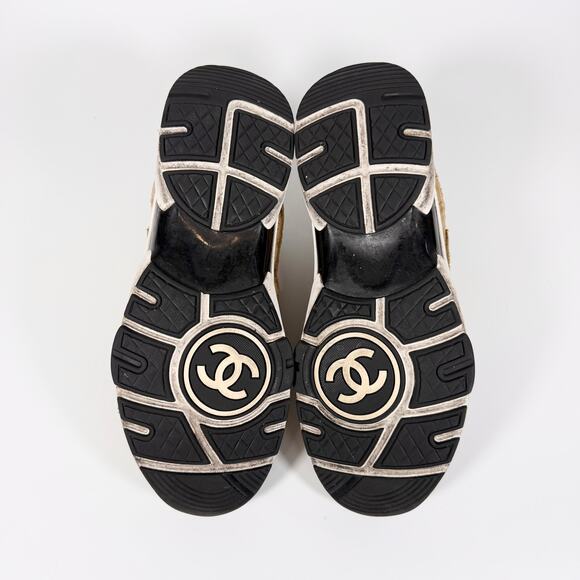 Chanel 22A Suede CC Print Sneaker - Women’s 9 - Picture 7 of 10